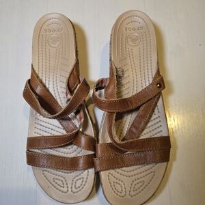 Women's Crocs A-Leigh brown leather & synthetic wedge slide sandals 11